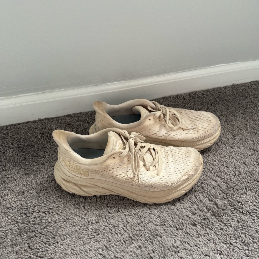 Hoka Eggnog Clifton 8 Running Shoes